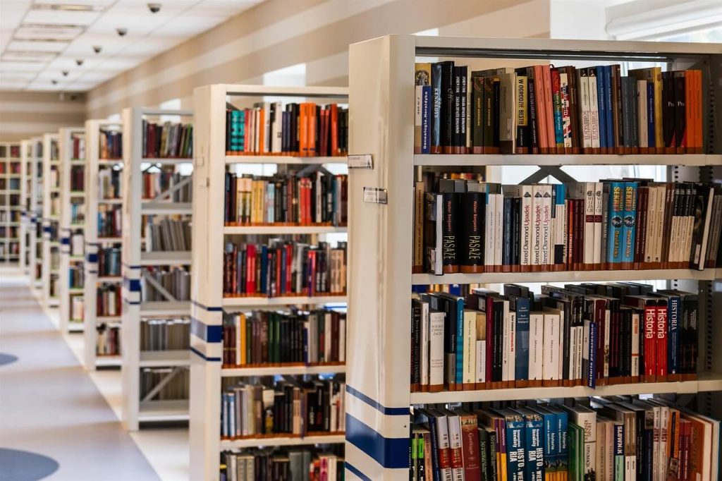図書館夢占い